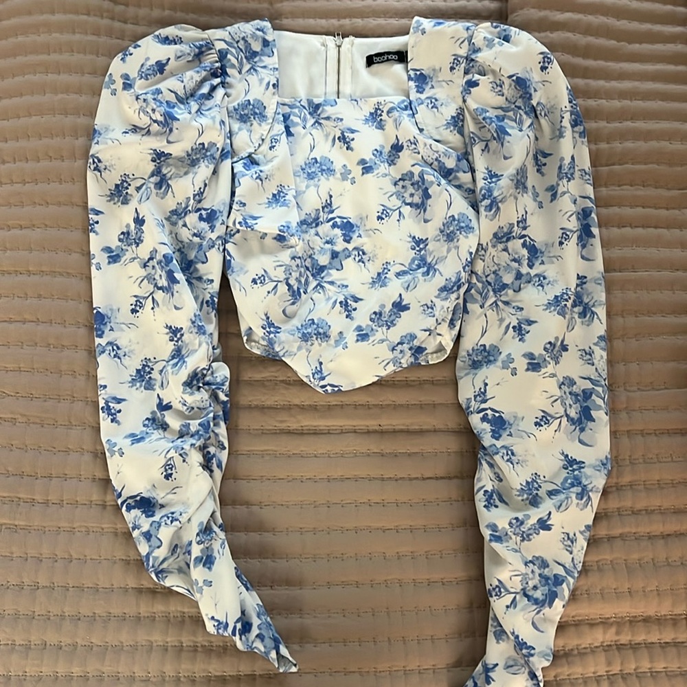 Boohoo floral volume sleeve corset